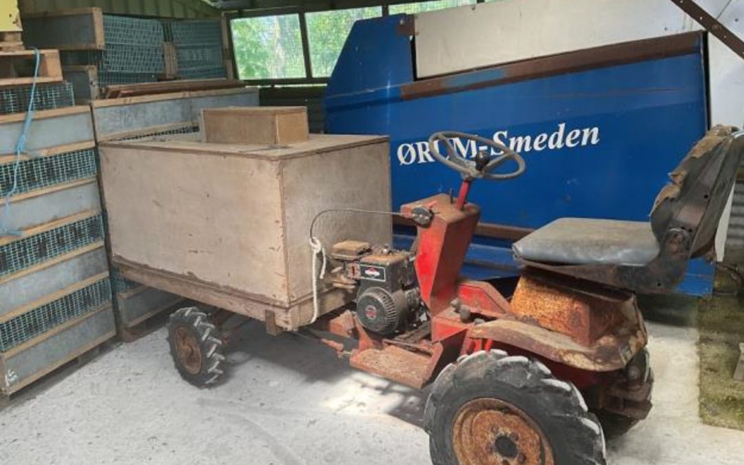 What is left behind when a mink farm closes